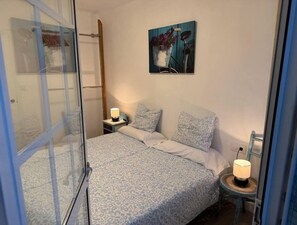 3 dormitorios, tabla de planchar con plancha, wifi y ropa de cama