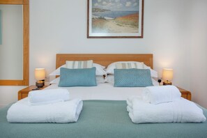 3 makuuhuonetta, silitysrauta/-lauta, vauvan matkasänky, ilmainen Wi-Fi