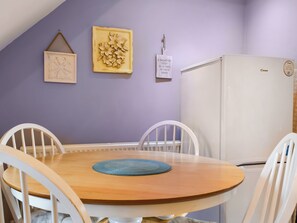 Dining - 2 bedroom accommodation in Kegworth (Kegworth)