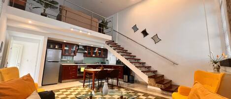 智能电视、壁炉