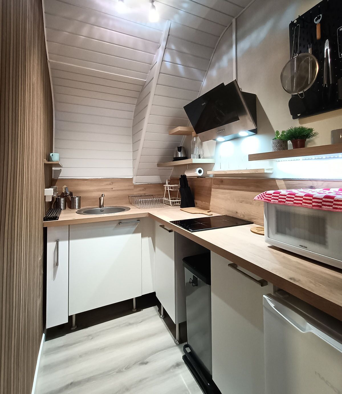 Fridge, microwave, coffee/tea maker, highchair