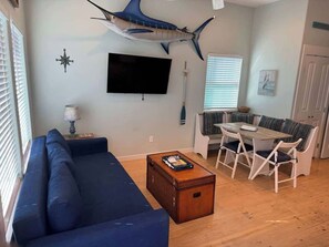 TV - Woodhaven Beach Club (Port Aransas)