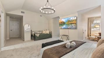 9 bedrooms, iron/ironing board, WiFi, bed sheets