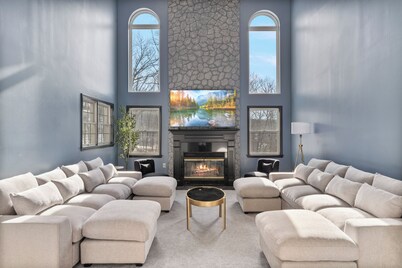 Spacious Retreat w/ Pool, Hot Tub & Game Room