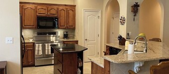 Spacious 3BR/3BA Home Near Gulf Shores/Orange Beach Gorgeous Outdoor Space