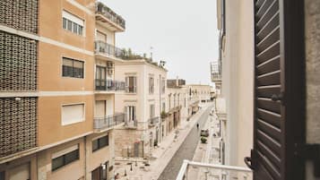 Superior-Doppelzimmer, 1 King-Bett, Balkon, Stadtblick | Blick auf die Stadt