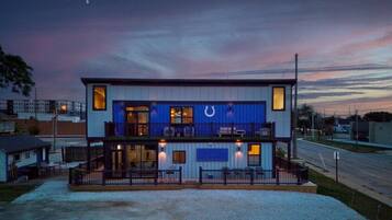 Cabin, Private Bathroom, City View (711 Stadium Container CH) | Exterior