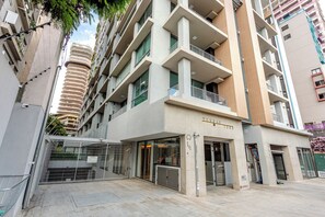 Exterior - Moderno-Pinheiros -AC - Brazilian Corner (São Paulo)