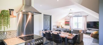 Cozy Loft in the Village of Virgil