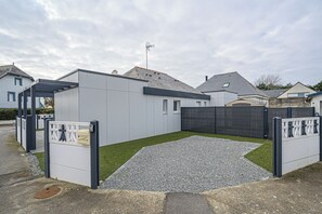 Property grounds - House near the sea AOD, 300m from the beach for 5 people (Damgan)