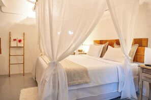 Iron/ironing board, free WiFi, bed sheets - Awe Villa Boutique Trancoso (Porto Seguro)