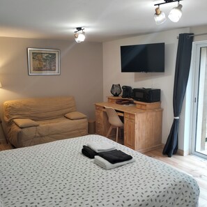 1 chambre, bureau, Wi-Fi, draps fournis