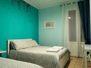 2 bedrooms, desk, iron/ironing board, travel cot