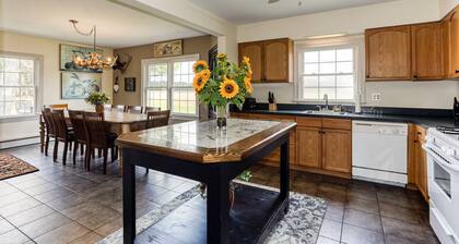 The Farm House at Hunting Creek