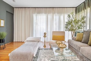 Interior - Modern Lush Green Escape (Fort Lauderdale)
