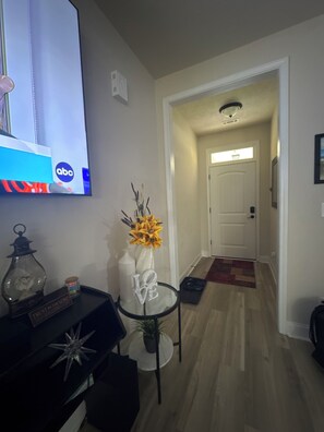 Interior - 3 bedrooms WiFi! Location is 12 mins from downtown and 20 mins from the Masters! (Beech Island)