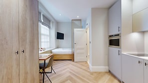 1 chambre, bureau, fer et planche Ă repasser, Wi-Fi gratuit