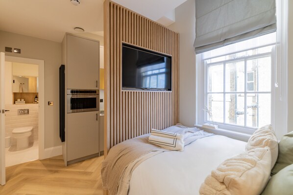 1 غرفة نوم ومكتب ومكواة/لوح كي وواي فاي مجانًا