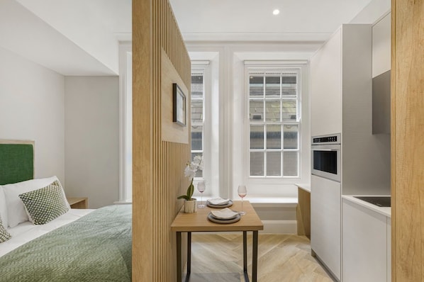 1 bedroom, desk, iron/ironing board, free WiFi