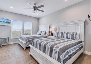 9 habitaciones, tabla de planchar con plancha y wifi gratis 