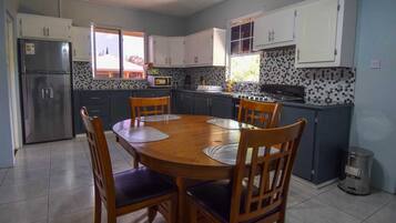 Fridge, microwave, stovetop, electric kettle