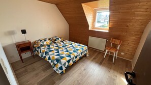 4 Schlafzimmer, kostenloses WLAN, Bettwäsche