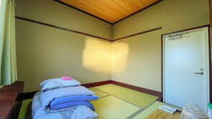 Japanese-style Single Room, Non Smoking, Shared Bathroom | Spa - Nishiki Guest House  (Kadoma)