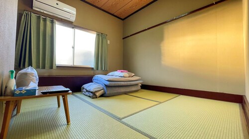 Nishiki Guest House 