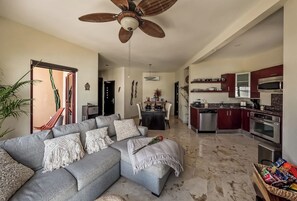 Smart TV - Ocean Elegance
Contemporary Beachfront Escape at El Faro Resort Living (Playa del Carmen)