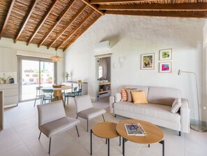 TV - RURAL HOUSE CERCADO DE DON PACO (Santa Lucia De Tirajana (Capital Municipal))