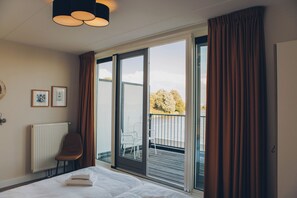 4 Schlafzimmer, Reisekinderbett, kostenloses WLAN, Bettwäsche