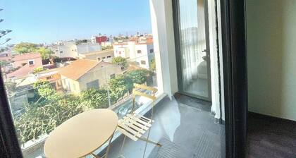 Charming 1-bedroom apartment w/ WiFi near tramway and train station oasis