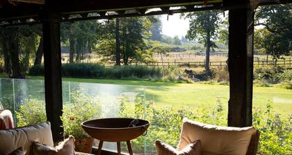 Stable Cottage - a super cottage sleeping 2 guests