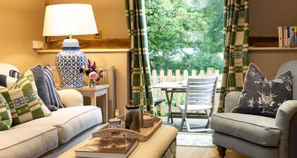 Stable Cottage - a super cottage sleeping 2 guests