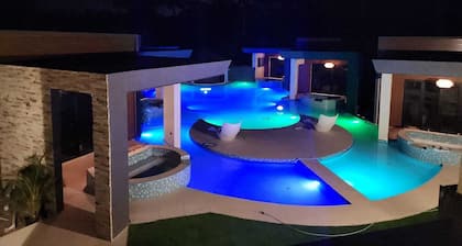 Spacious Luxury villa with 10 bedrooms and WiFi, AC in peaceful Drax Hall Estate