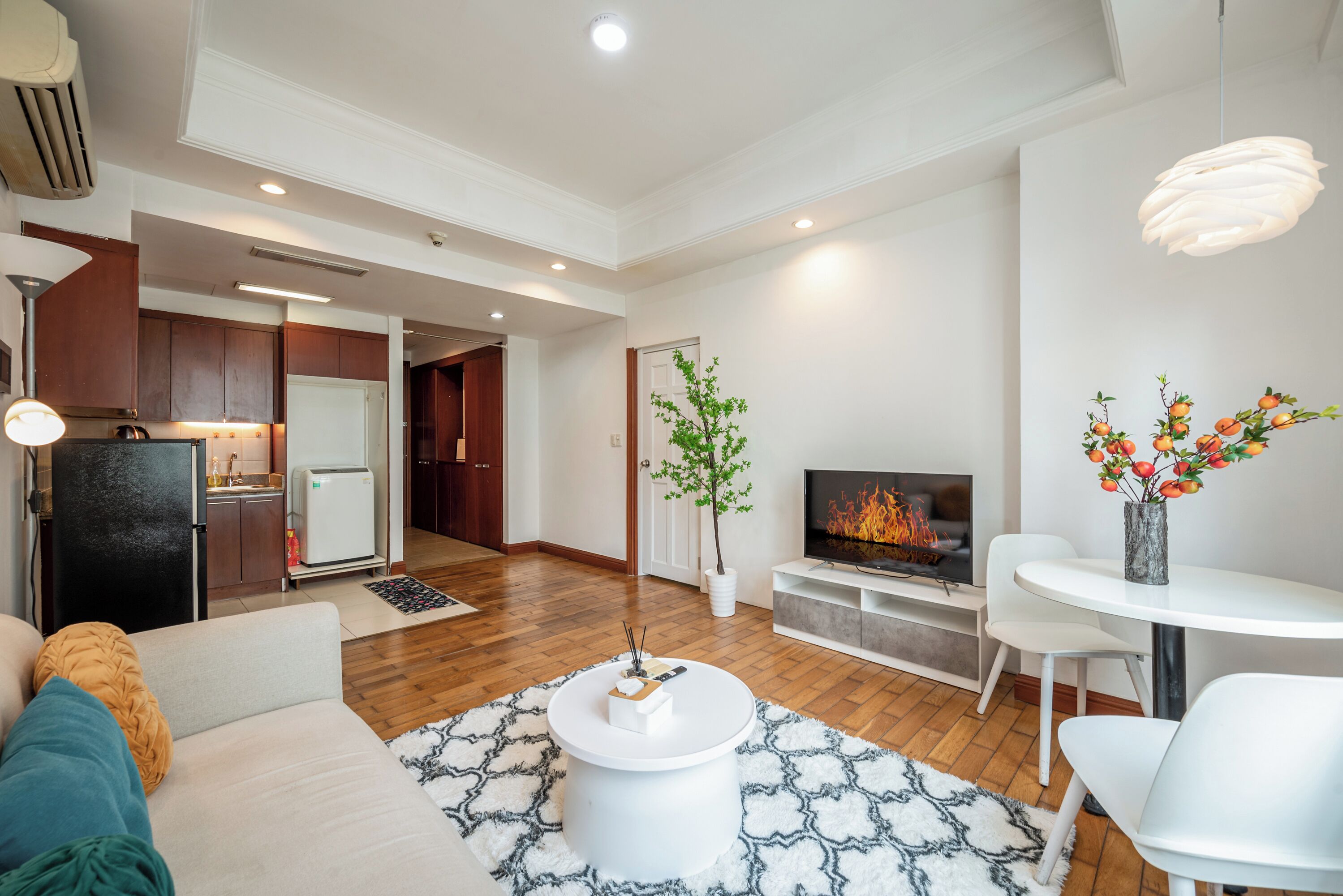 Apartamento luxo, 1 quarto, vista para a cidade | Área de estar | Smart TV