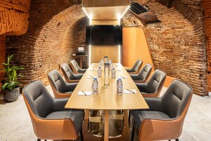 Centro de negocios en la habitación