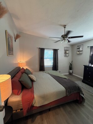 3 Schlafzimmer, Bügeleisen/Bügelbrett, WLAN, Bettwäsche