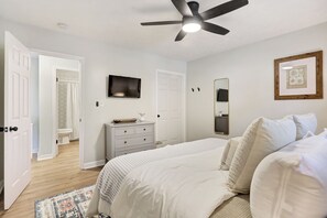 3 soverom, strykejern/-brett, wi-fi og sengetøy