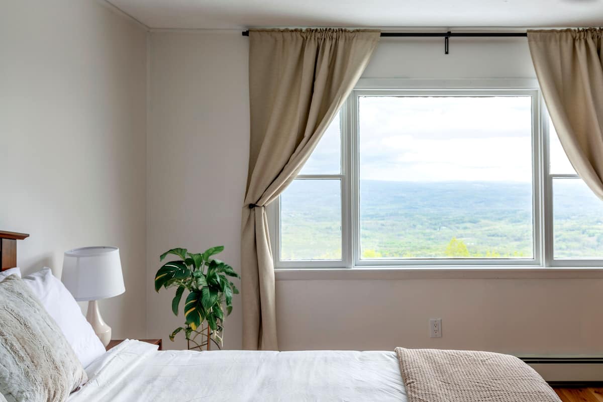 Panorama eenpersoonskamer, uitzicht op vallei | Luxe beddengoed, een bureau, babybedden (toeslag)