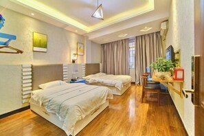 Room - Danxia Mountain Fengqing Hostel (Renhua)