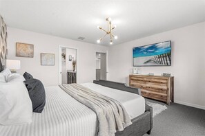 5 bedrooms, travel cot, WiFi, bed sheets