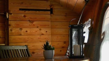 Comfort Cabin, Vineyard View | 1 bedroom, premium bedding, bed sheets