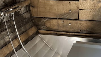 Comfort Cabin, Valley View | Bathroom | Hair dryer, towels