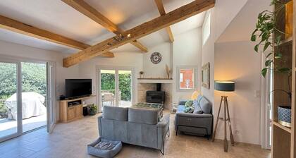 Beautiful villa 5 min from Valbonne with garden, pool and jacuzzi