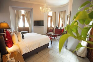 1 slaapkamer, een bureau