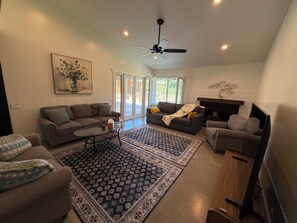 Smart TV - Modern SoCal Home Near Beach (Mission Viejo)