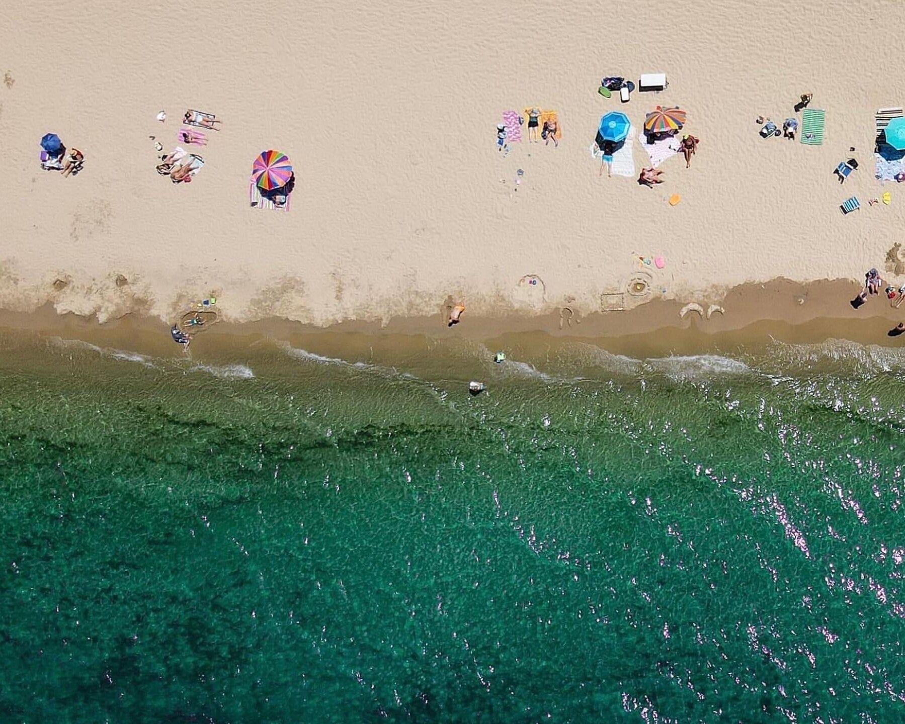 Beach nearby, sun loungers