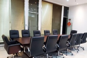 Unclassified image, 4 of 64, button - Huace American Hotel (Shenzhen Longgang Shuanglong Subway Station) (Shenzhen)