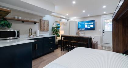 Poe's Pad in Canton Quarters